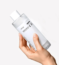 Anua Heartleaf 77% Soothing Toner 250ml bottle for sensitive skin care